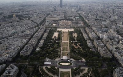 V Paríži reagovali na výzvy islamských krajín na bojkot Francúzska.