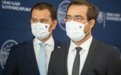 Celoplošné testovanie na koronavírus má byť dobrovoľné. Matovič tým, ktorí sa nezúčastnia: Zostanete 10 dní doma. A čo bude potom, ak zostanú doma tisíce ľudí? Za každého pozitívneho má mať odberný tím príplatok 20 eur.