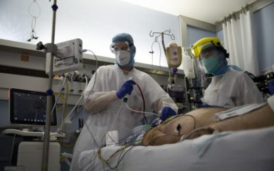 Vráťte sa do krajiny, ktorá vás vychovala a vzdelala. Šéf lekárskej komory prosí o návrat doktorov z cudziny.