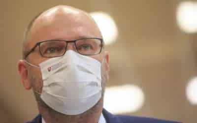 Došla mu trpezlivosť s „laickým epidemiológom“? Sulík: Gastro, šport, kultúra majú suplovať štát a premeniť svoje prevádzky na testovacie centrá? Počúvajme vedcov.