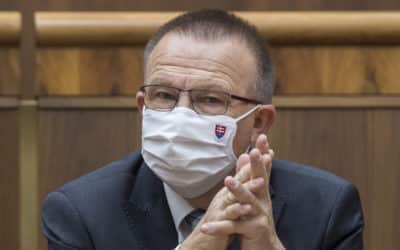 Poslanec SaS vyzýva Fica, aby sa vzdal poslaneckého mandátu.