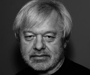 Vážený pán premiér Matovič, nezvolávajte demonštráciu na 17. novembra!