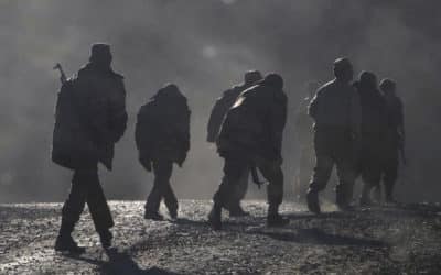 Arménsky premiér podpísal dohodu o ukončení vojny v Karabachu.