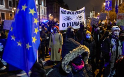 Summit EU se pokusí vyřešit spor o rozpočet. Maďarsko a Polsko chtějí podpořit kompromis.