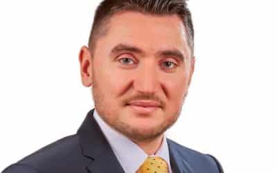 „Vrchol všetkého bol, keď ste mňa a aj ďalších kolegov nechali celé dni sledovať NAKOU.“ Regionálny politik Milan Kaplan končí v OĽaNO, strana ho mala po voľbách prenasledovať.