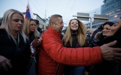 Kovařík cez médiá oznamuje stíhanie Harabina za účasť na proteste.