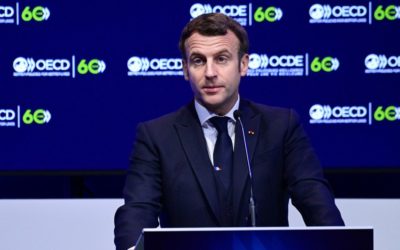Francúzsky prezident Emmanuel Macron mal pozitívny test na Covid-19.