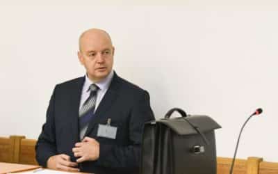 Rusko na súd o zmenkách neprišiel, vraj pre poliatie kyselinou. Lipšic navrhuje zatknúť ho.