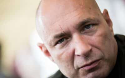 Protestné hnutie v Česku plánuje na základe svojich odborníkov predložiť alternatívny plán riešenia koronakrízy. Daniel Landa: „Nie je nás málo.“ 