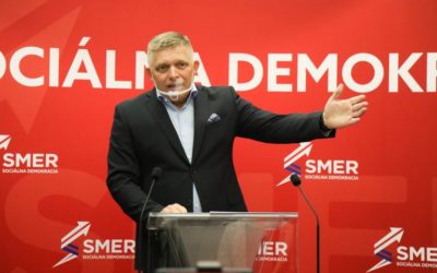 Smer-SD chce iniciovať mimoriadnu schôdzu o vyhlásení referenda. K Pellegriniho aktivite sa nepridá: „To sa tak nerobí, do psej matere!“