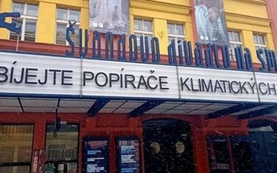 Zabíjejte popírače klimatických změn, visí na divadle. Za 50 milionů. A je to sranda…