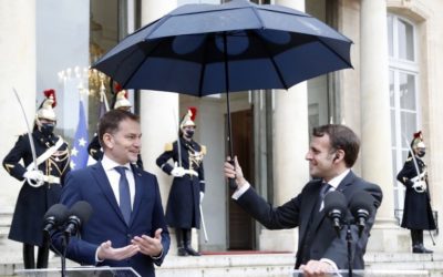 Podľa Andreja Danka prezident Macron nikdy nezabudne na deň, keď premiér Matovič navštívil Paríž. Šimkovičová sa zase pýta, prečo obaja lídri nemali rúška. Chmelár: „One time, next time bolo ešte vtipné, toto je už medzinárodná blamáž.“ 