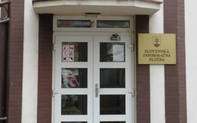 Strany reagujú na zadržanie šéfa SIS: Mohla korupcia siahať tak vysoko?