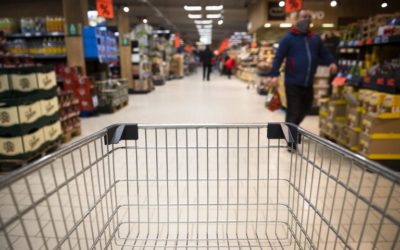 Heger pripustil, že DPH porastie na 25 %. Zástupcovia Smeru, Hlasu aj Života reagujú.