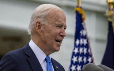 Biden čelí tlaku na domácí frontě. Demokratům se nelíbí obchody s Izraelem.