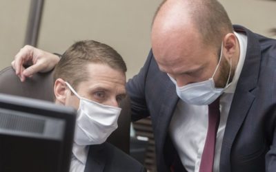 SNS: Pán Naď a pán Klus neurážajte vulgárne občanov.