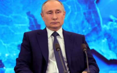 Putin označil zatknutie Medvedčuka na Ukrajine za politické čistky.