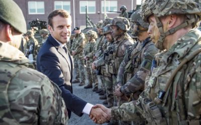 Ďalší list Macronovi: Pre ústupky islamistom hrozí vo Francúzsku občianska vojna, píšu vojaci.