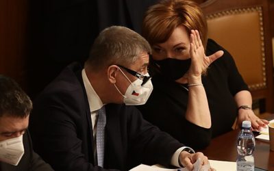 Komunisté opustili jednání a vláda má jistotu, že ji opozice nepovalí.