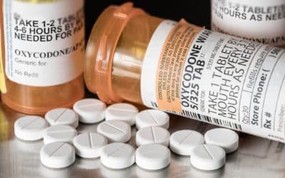 Firmy zaplatí miliardy dolarů za opioidovou krizi v USA. V obří právní bitvě došlo k velkému zlomu.