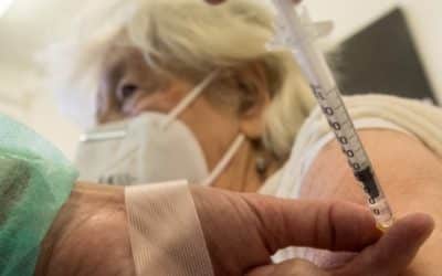 Ďalšie zisky pre médiá za očkovaciu kampaň: Ministerstvo zdravotníctva pripravilo podklady na navýšenie financií na očkovaciu kampaň.