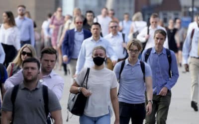 V britských nemocniciach neprevažujú plne zaočkovaní. Informáciu korigovali.