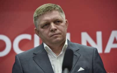 Smer-SD chce, aby EK riešila vládu pre porušovanie ľudských práv.