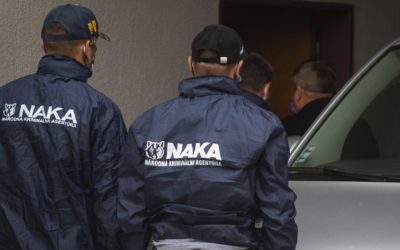 Aj štvrtého obvineného vyšetrovateľa NAKA sudca poslal do väzby.