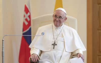 Pápež František prišiel na prvú návštevu Slovenska. Ekumenickej rade adresoval dve bratské rady.