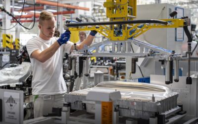 Škoda Auto kvůli nedostatku čipů zastavuje výrobu. Pojede jen linka v Kvasinách.