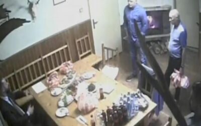 Policajti nahrali rozhovory z tajných stretnutí Roberta Fica, Roberta Kaliňáka, Mareka Paru, Miroslava Bödöra a syna Tibora Gašpara.
