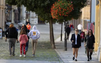 Prvé okresy sú čierne, všetky na severe. Zákaz cestovania zatiaľ nehrozí.