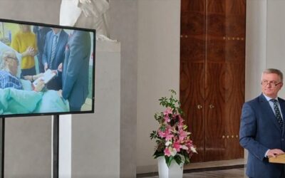 Hrad ukázal video s hospitalizovaným prezidentem. O svolání sněmovny rozhodl před zneschopněním, tvrdí Mynář.