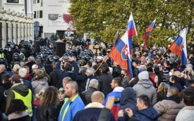 17. novembra sa bude konať niekoľko protestných zhromaždení. Hlas-SD sa k žiadnej nepridá, chystá vlastnú akciu.