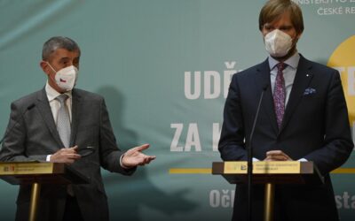 Vláda se mimořádně sejde kvůli problémům nemocnic. Podle Babiše je připravena vyhlásit nouzový stav.