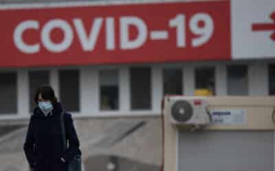 Štát pritvrdil. Čo sa mení pre očkovaných, čo pre neočkovaných, čo je OP?