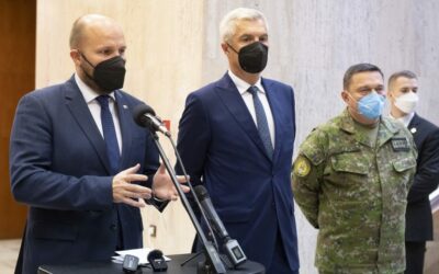 Čo vám liberálne médiá zabudli povedať o odovzdaní našich vojenských letísk Američanom.