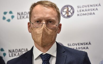 Komora lekárov odporúča finančnú spoluúčasť ľudí neočkovaných proti ochoreniu Covid-19 na liečbe.