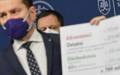 Zdravotníci dostanú jednorazovú odmenu 350 eur.