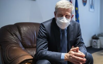 Dovolenka ministra zdravotníctvaLengvarský odletel silvestrovať do Ománu, podľa Matoviča trpí sociálnym autizmom.