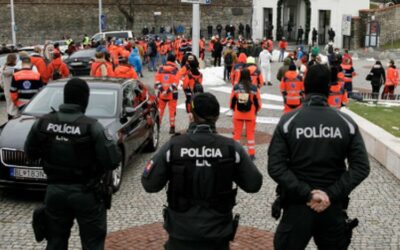 Protesty: Polícia škaredo prestrelila.