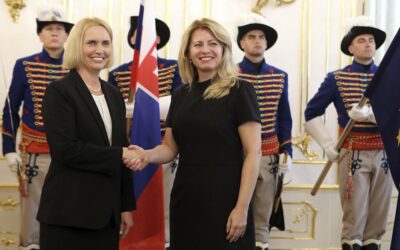 Bývalí politici kritizujú prezidentku. Chcú, aby dala obrannú dohodu s USA posúdiť na Ústavný súd.