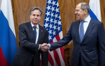 Blinken a Lavrov se v Ženevě sešli kvůli Ukrajině. Američané odpoví Rusku na jeho otázky.