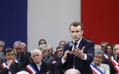Rok 2022 musí byť pre Európu prelomový, uvádza Macron v novoročnom príhovore.