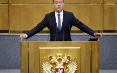 Dmitrij Medvedev: V žiadnom prípade nesmie dôjsť k vojne.