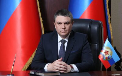 Aj vodca povstalcov v Luhanskej oblasti vyzval obyvateľov, aby odišli do Ruska.