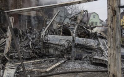 V kyjevskej štvrti Obolonskyj sa ozývali výbuchy a streľba.