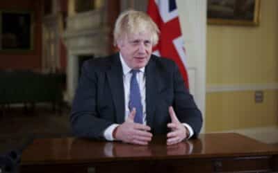 Británia uvalí sankcie na päť ruských bánk a troch podnikateľov.