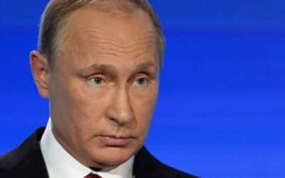 Putin: Minské dohody už neexistujú, Ukrajinu treba demilitarizovať.