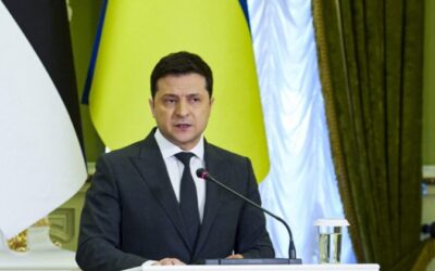 Zelenskyj podpísal dekrét o všeobecnej mobilizácii.
